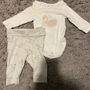 3/$20 H&M White Swan Onesie and Pants Set